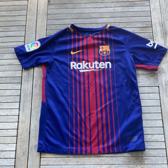 FC Barcelona 17/18 YL Jersey Practically new - Picture 1 of 2